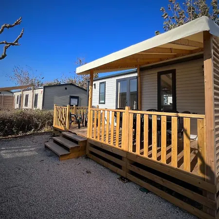 Mobilhome Cosy Bord De Camping *