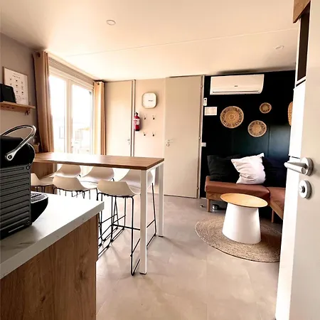 Mobilhome Cosy Bord De Camping
