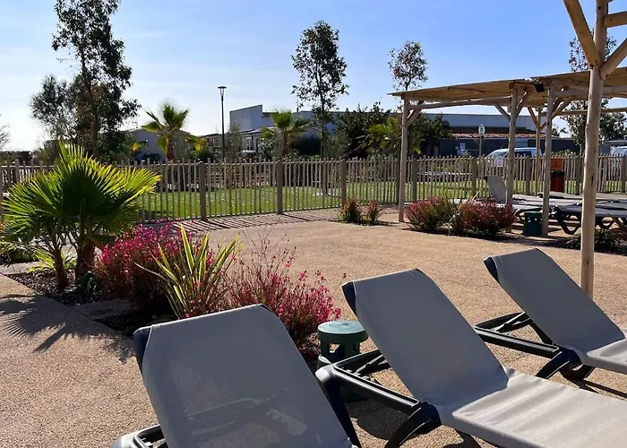 Mobilhome Cosy Bord De Camping *